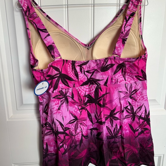 LAST CHANCE Swimsuits for All NWT swim top - Picture 3 of 3